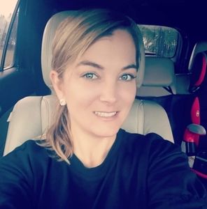 Meet your Posher, Casey